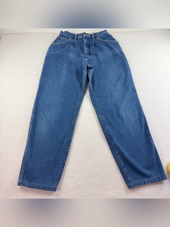Lee Denim - Lee high rise mom jeans pleated front Made in USA Vintage size 12 medium wash